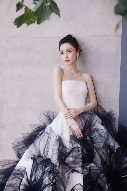 杨颖&陈都灵美翻,杨洋&吴磊&王一博帅,陈飞宇有落差_关晓彤_图片_来源