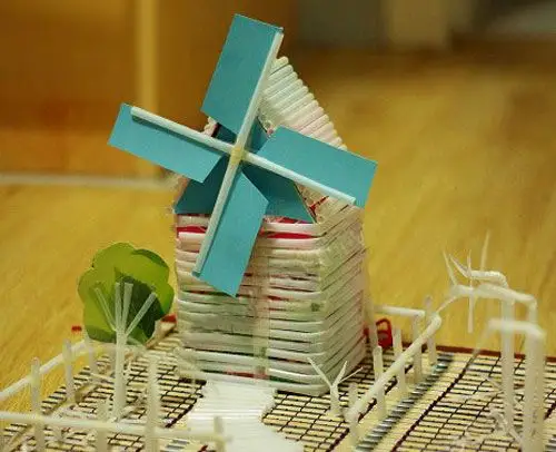 废旧物品手工制作吸管风车