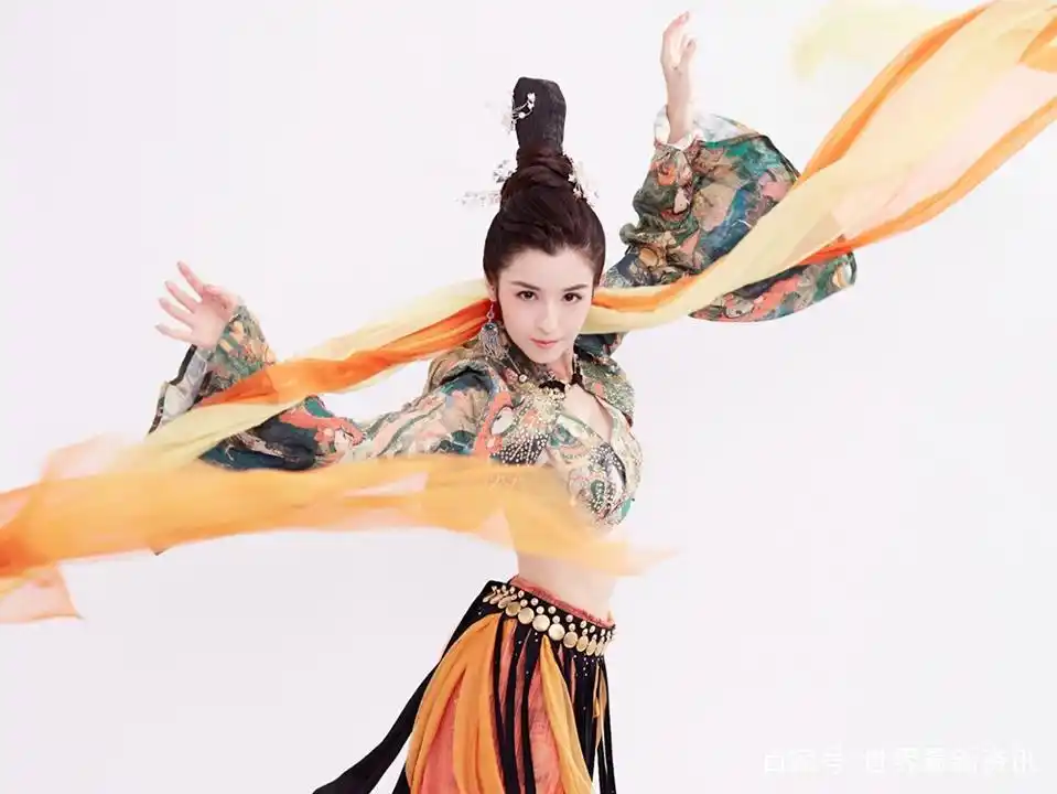 中国新疆又出一女星 飞天造型充满异域风情