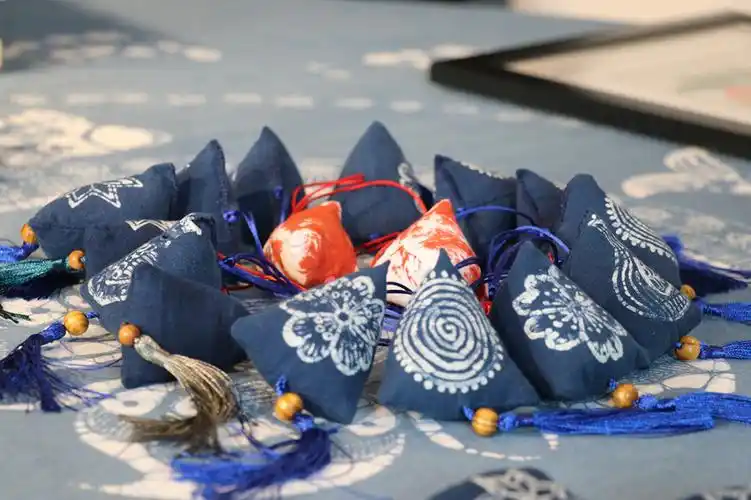 四川箭竹苗族乡非遗蜡染:让传统手艺大放异彩