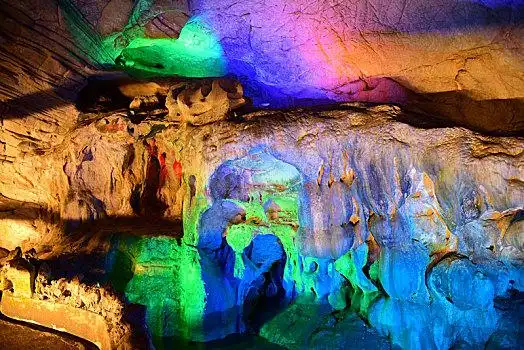 中国江苏省无锡市宜兴市善卷洞风景区洞内钟乳石奇观