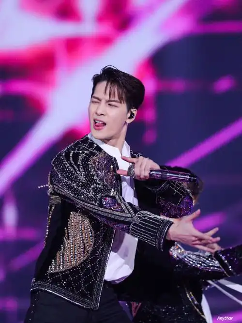 王嘉尔(jackson wang),1994年3月28日出生于中国香港.