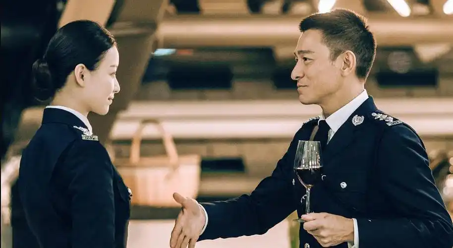 刘德华和倪妮有30 年龄差,反而所有人都在羡慕倪妮都能和刘德.