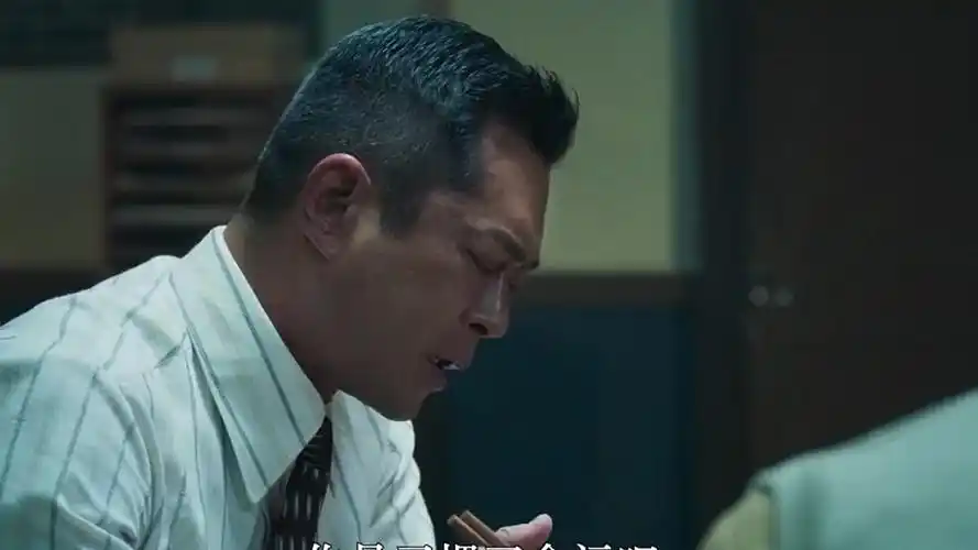 追虎擒龙预告丧心病狂香港hei帮竟然敢光明正大血洗jing局这玩的也太