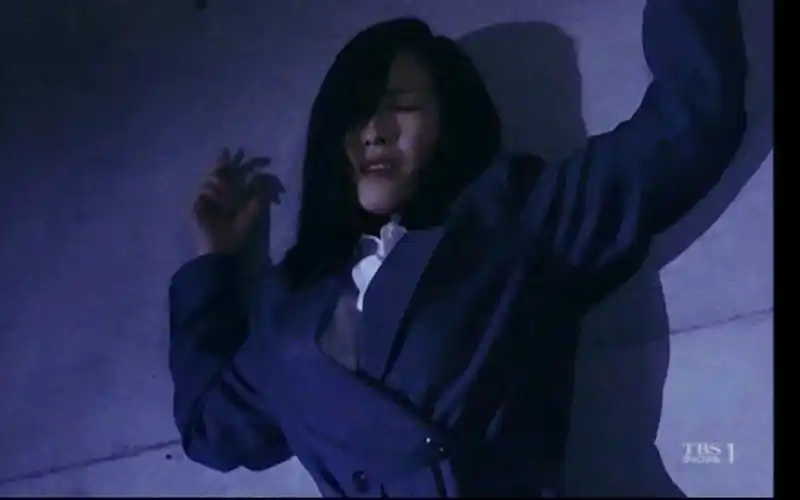 为什么会有人说居间惠队长是平胸