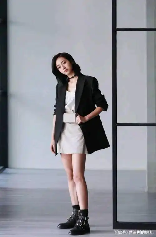 少年感女孩儿万鹏