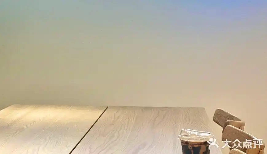 贵阳简约ins风咖啡店