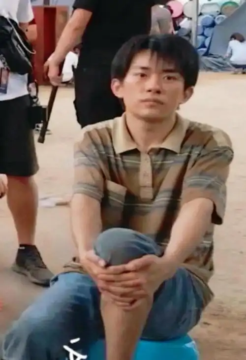 易烊千玺这样的话,在我们村是找不到老婆的