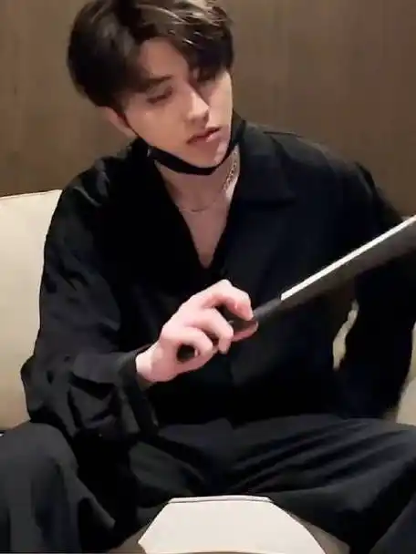 蔡徐坤ins##蔡徐坤