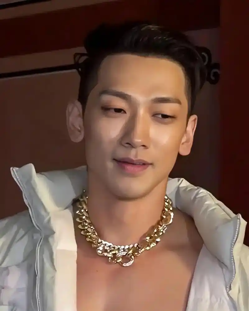 rain #rain郑智薰#肌肉.#肌肉 衣似的肌肉  自 - 抖音