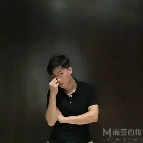 身高184,体重155斤,以下是我自拍,有感_麻豆约拍动态