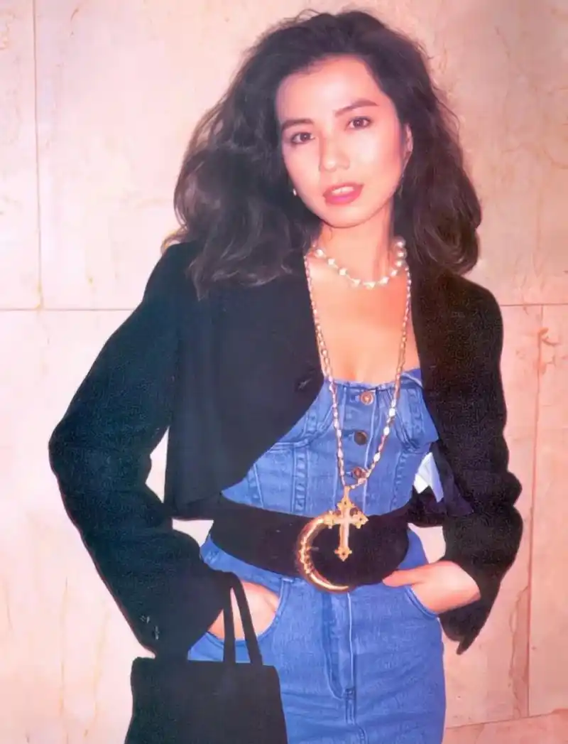 钟楚红年轻时候真漂亮