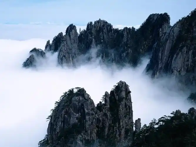 有如仙境的群山美景 壁纸