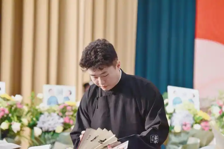 相声演员周九良小先生 - 堆糖,美图壁纸兴趣社区