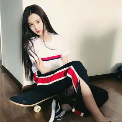 ins超火抖音网红运动裤春夏开叉阔腿裤