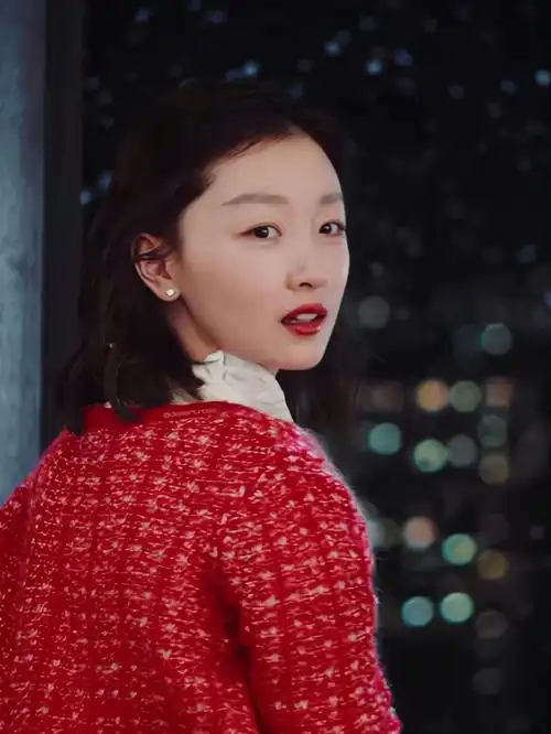 周冬雨圣诞红红火火福气多多