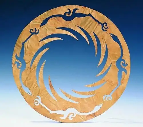 金沙遗址出土的"太阳神鸟"金饰