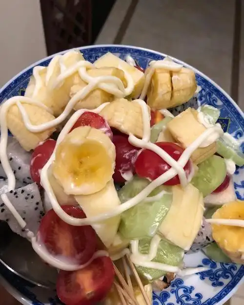 包子不是面包做的水果沙拉