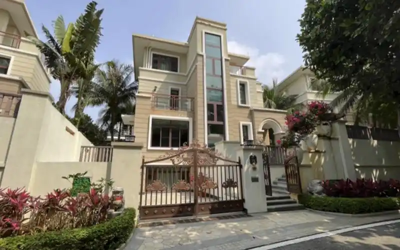 海南清水湾 蔚蓝高尔夫独栋别墅1028w院子300平