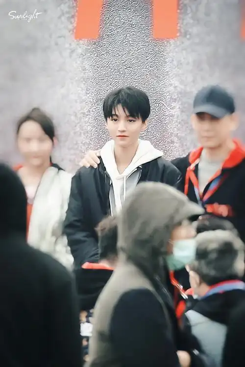 n年前今天的王俊凯