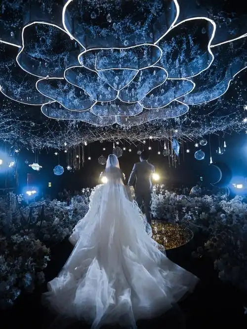 星空蓝的婚礼现场太唯美啦