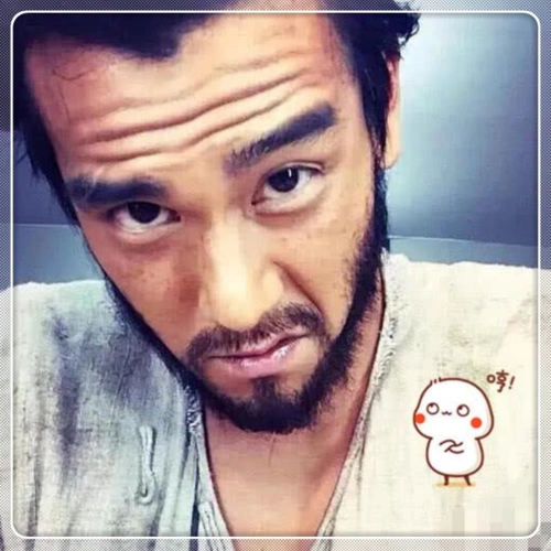 彭于晏为何不留长发?网友晒出昔日旧照,看起来邋里邋遢