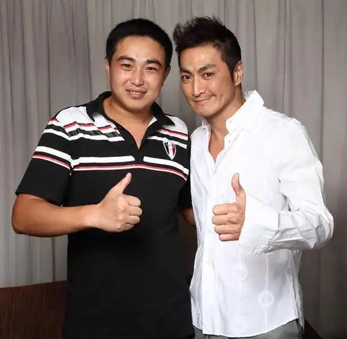 何家劲|拍戏|身价_新浪新闻