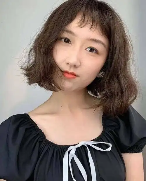 减龄短发烫好打理懒人首选