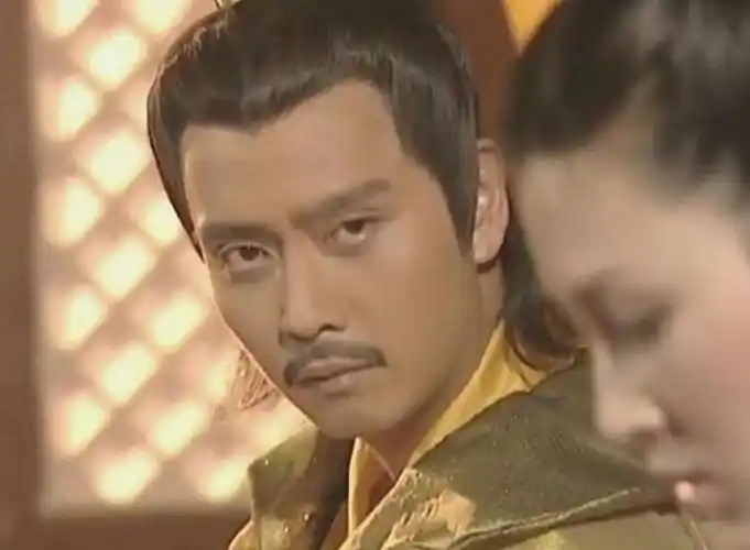 2003年的时候,谢君豪就在浙江东阳横店参与拍摄了古装侠义历史剧