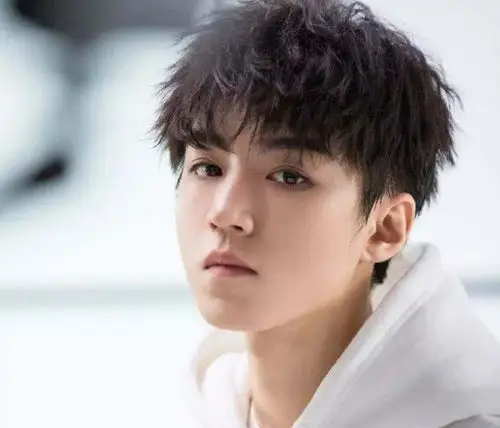 叫"姐姐"已经落伍了,来听王俊凯对鞠婧祎的称呼,网友:太皮了