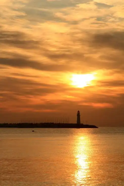 日出奥帆基地情人坝