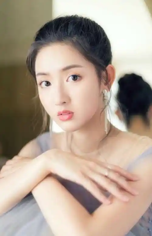 王玉雯个人资料简介_王玉雯图片写真_王玉雯影视作品_王玉雯最新消息