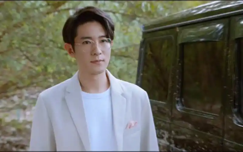 步戏||解雨臣【季肖冰】|季小花美貌大赏