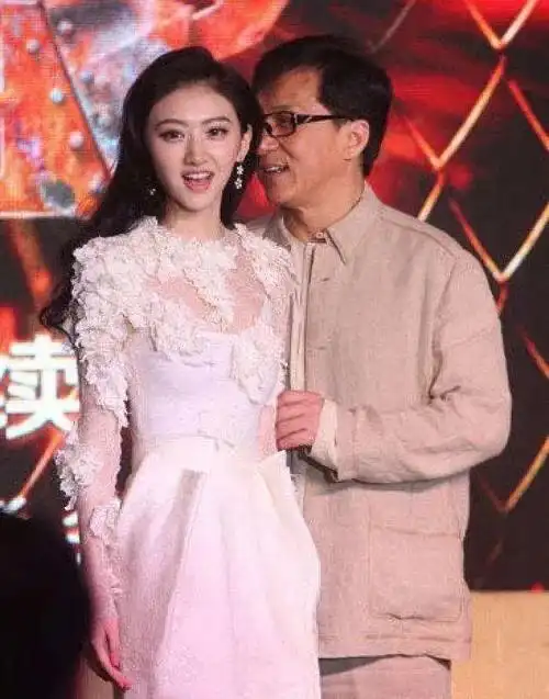 景甜个人资料爸爸是谁(富贵花) - 散下步