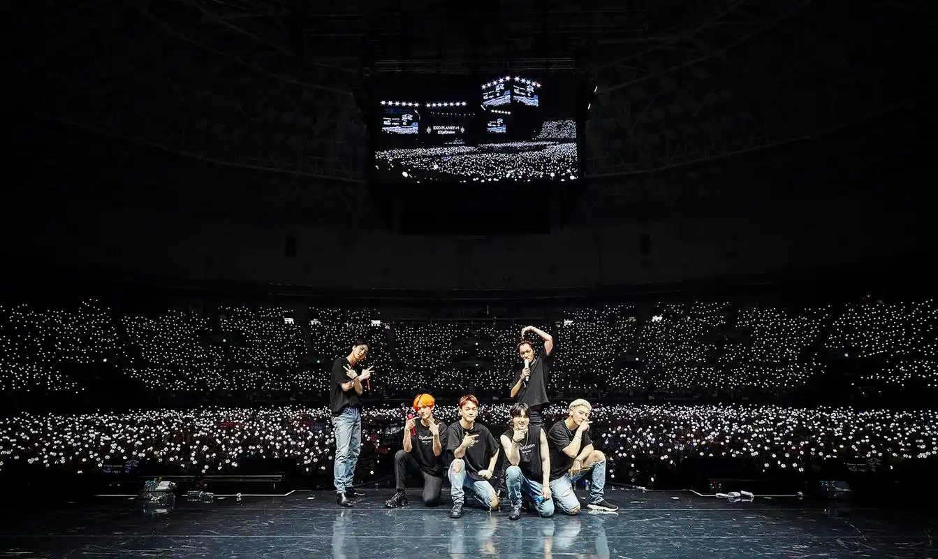 [星闻]67exo动员9万余名观众的第五次单独演唱会圆满结束!