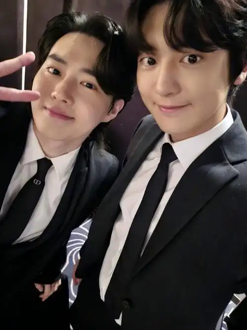 exo全员参加经纪人婚礼