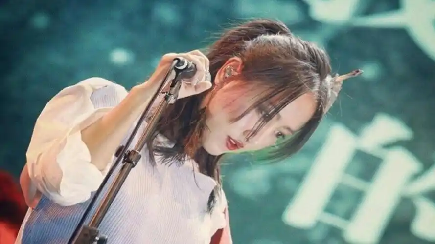 求而不得未必遗憾,无所求必满载而归,陈粒新歌三倍热度飙升榜首