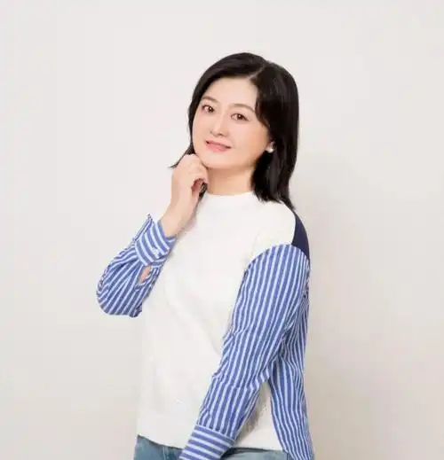 这些主持人内心戏怎么那么多上海交通广播30周年定制版