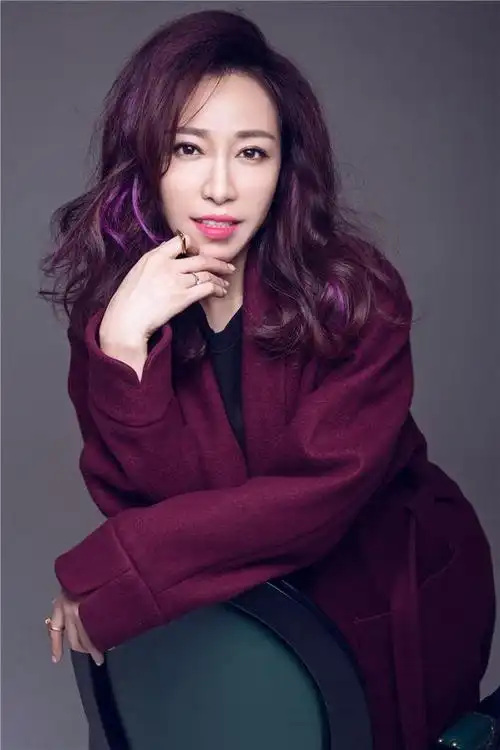 金池,出生于福建省宁德市福鼎,中国内地女歌手,演员.