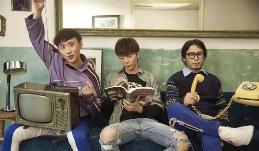 过年的歌  摩登兄弟