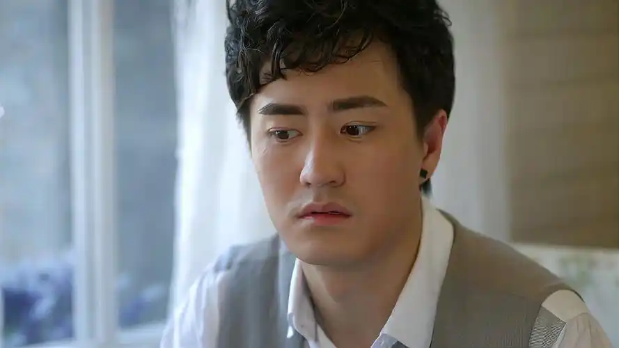 丈夫赵康拿出20万晓岩纳闷钱哪来的赵康我是一富二代啊