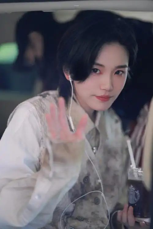 陆柯燃[超话]##陆柯燃1107生日快乐##和陆柯燃的约会就现在