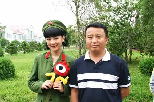 石钟山大赞黄奕比孙俪"更完美"(组图)