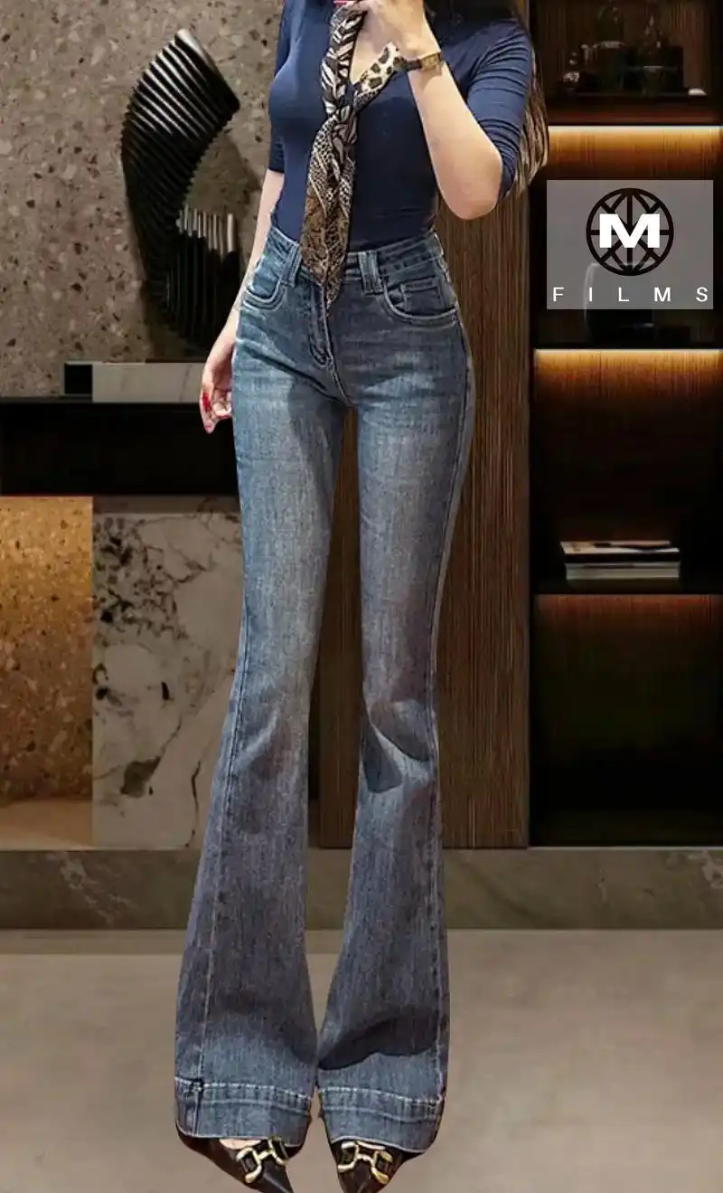 时尚女神的必备单品——24夏季新款高腰翘臀紧身显瘦显腿长喇叭牛仔裤