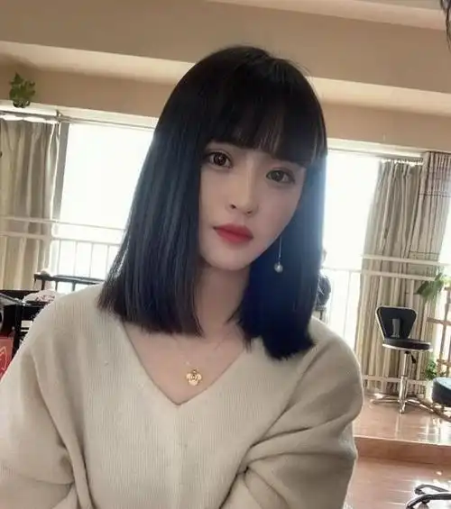 长脸女生适合什么发型? 长脸型适合什么刘海图5