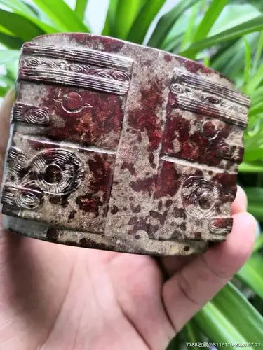 良渚时期的老红玉宗摆件