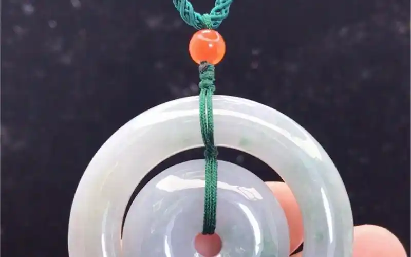 翡翠子母扣怎样绑绳好看?_哔哩哔哩_bilibili