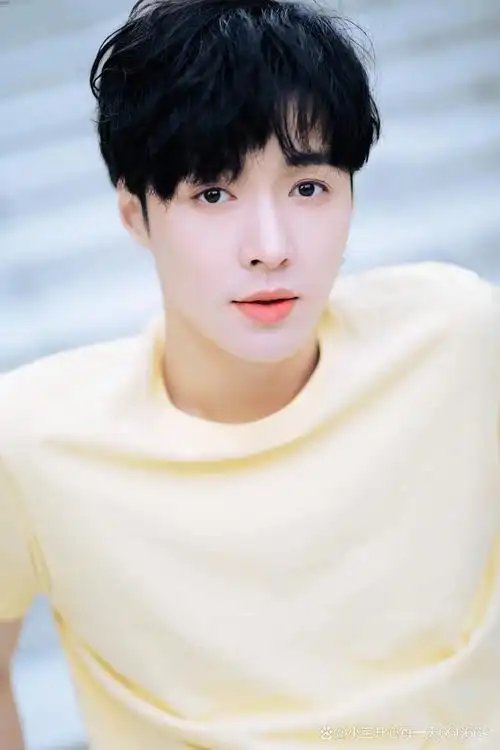 张艺兴入职中国国家话剧院,创作更好的作品,注入新的活力!