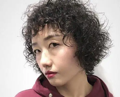 锡纸烫短卷发韩式清新锡纸短烫发时尚简约锡纸烫短卷发