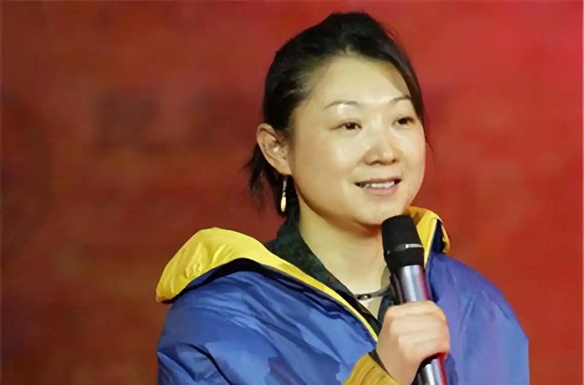 央视主播钱琳琳二婚带儿子嫁小6岁影帝张译丁克15年被宠成宝